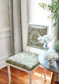 Heritage Earl Damask Wallpaper