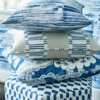 Nara Shadows Wallpaper