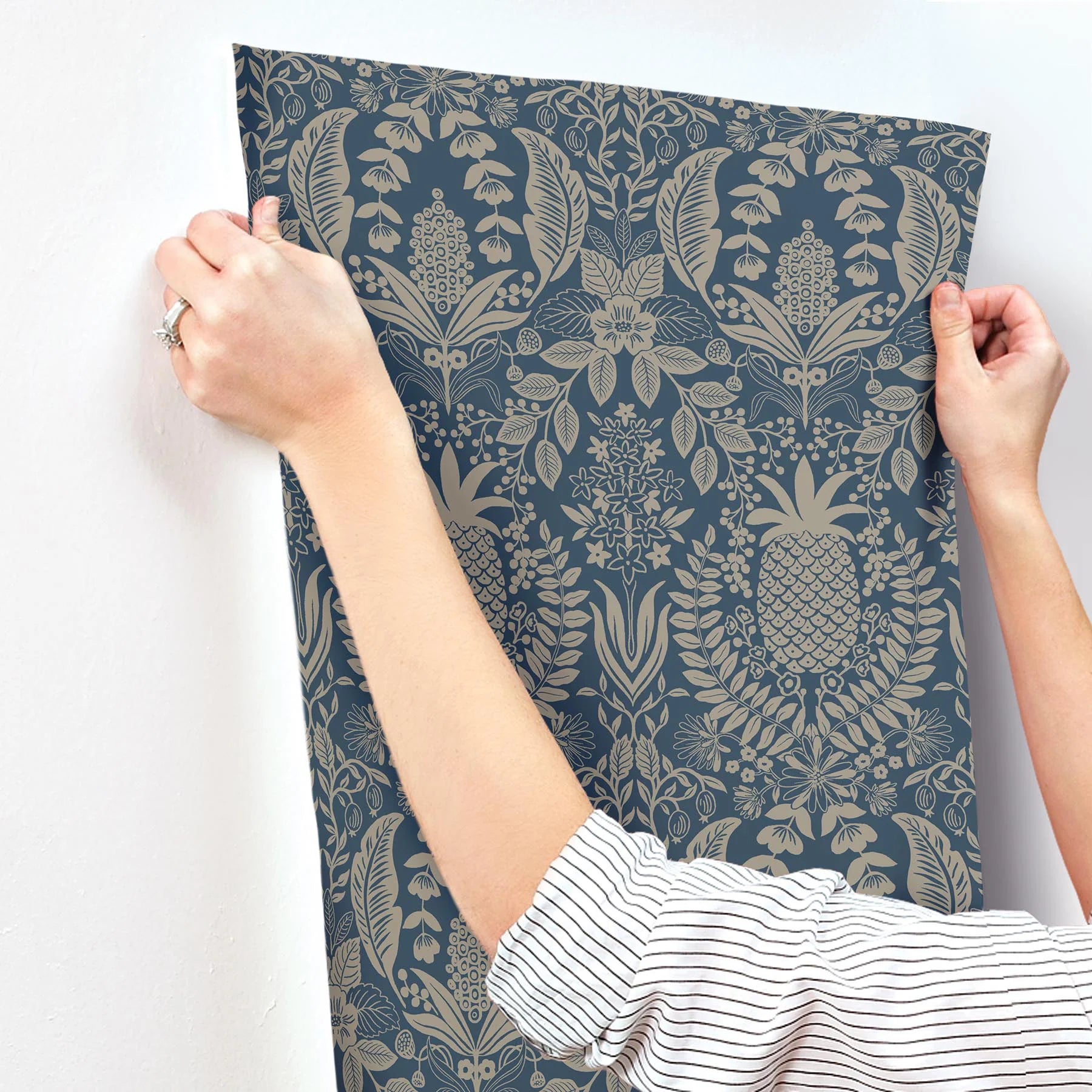 Pineapple Damask Wallpaper