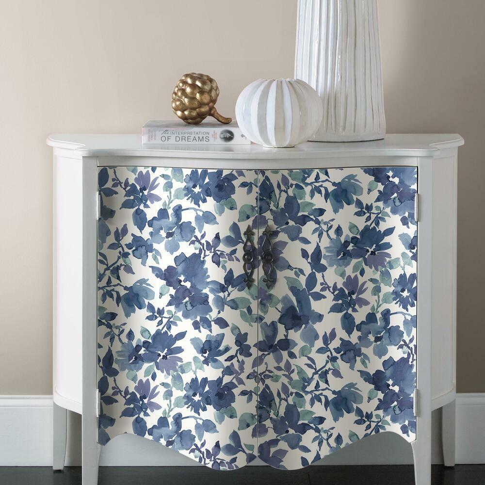 Watercolor Floral Peel & Stick Wallpaper-Exeter Paint Stores